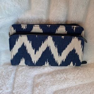 Thirty One Wallet